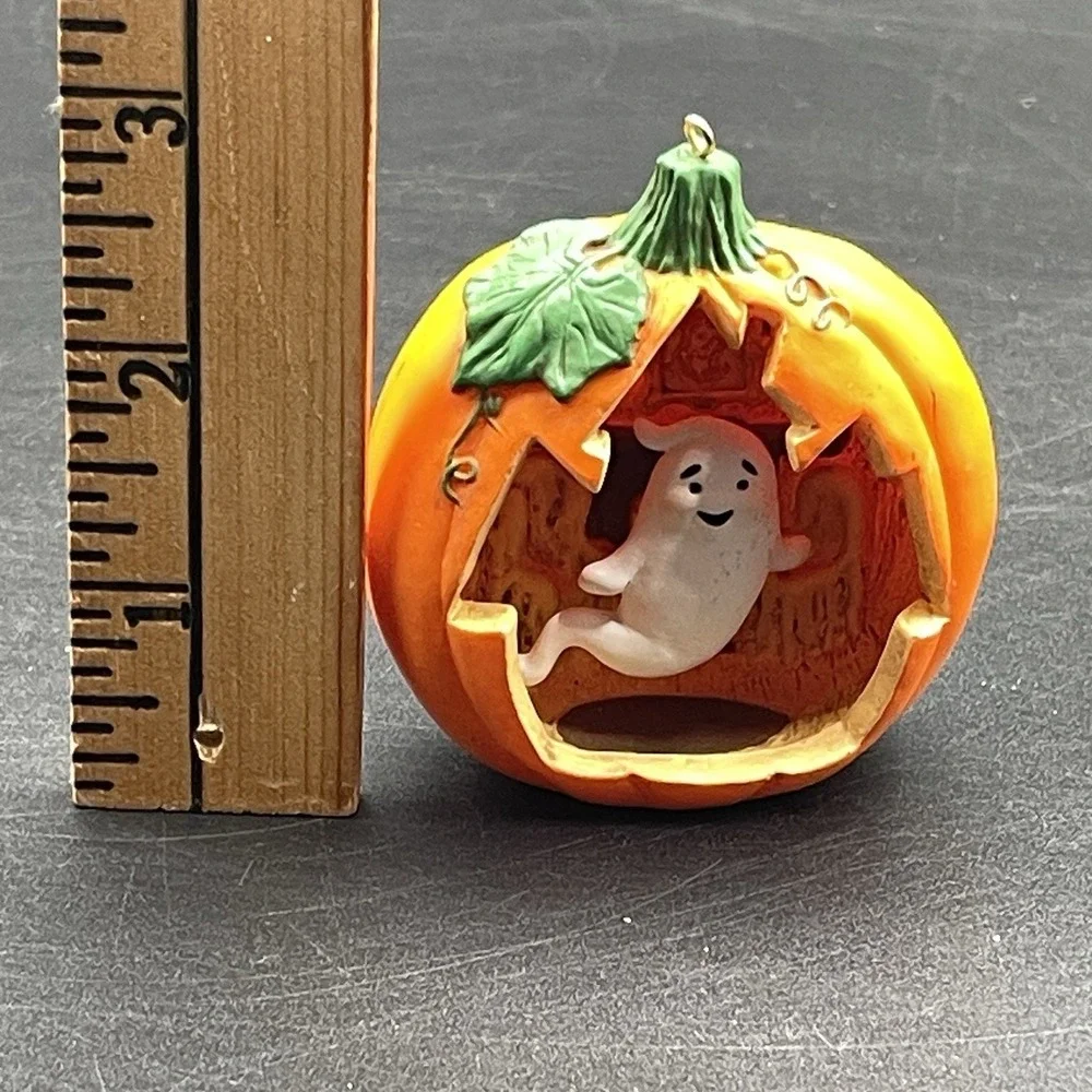 Hallmark 2014 Halloween Pumpkin Ghost Ornament Jack O Lantern Haunted House
